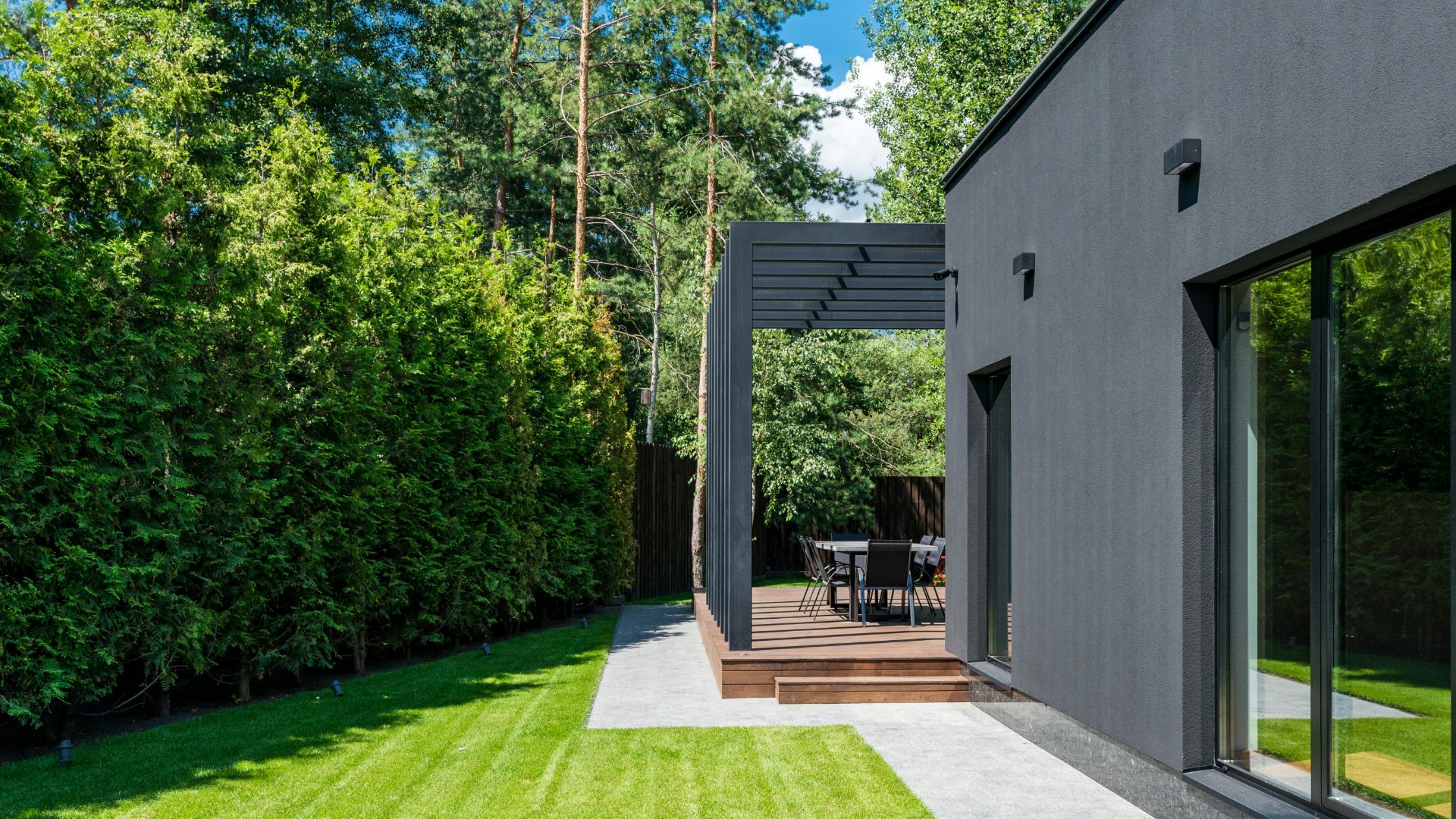 $1M Seattle Market-1